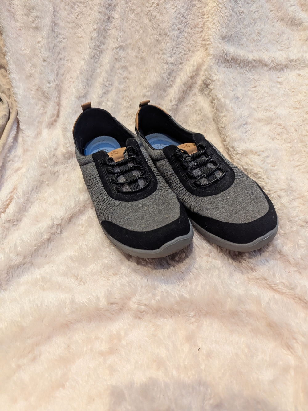 Cloudsteppers by Clarks Gray and Black Knit Slip-On Sneakers
